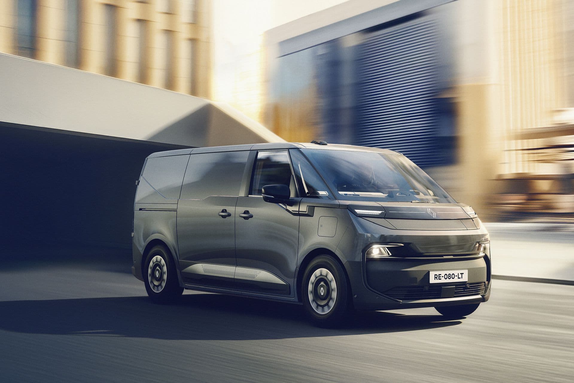 Cover Image for Renault Trafic E-Tech kommt 2026 mit 800-Volt-Plattform
