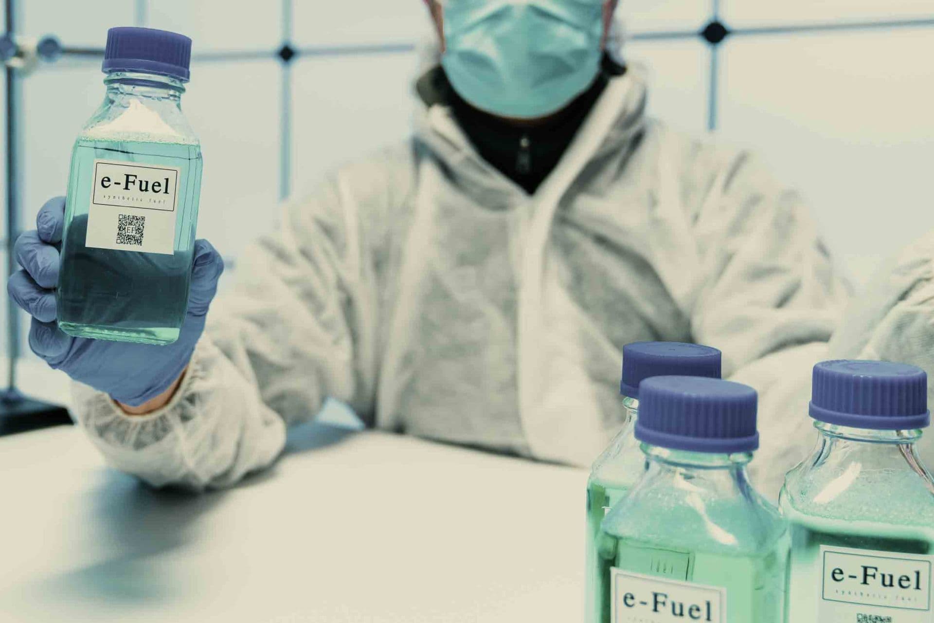 Cover Image for Rheinmetall plant E-Fuel-Netzwerk mit Hunderten Anlagen