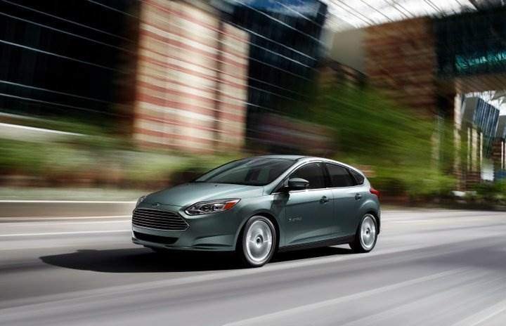 ford-focus-electric-in-fahrt