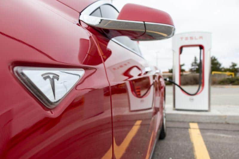 Weltweit mehr als 6.000 Supercharger vorhanden