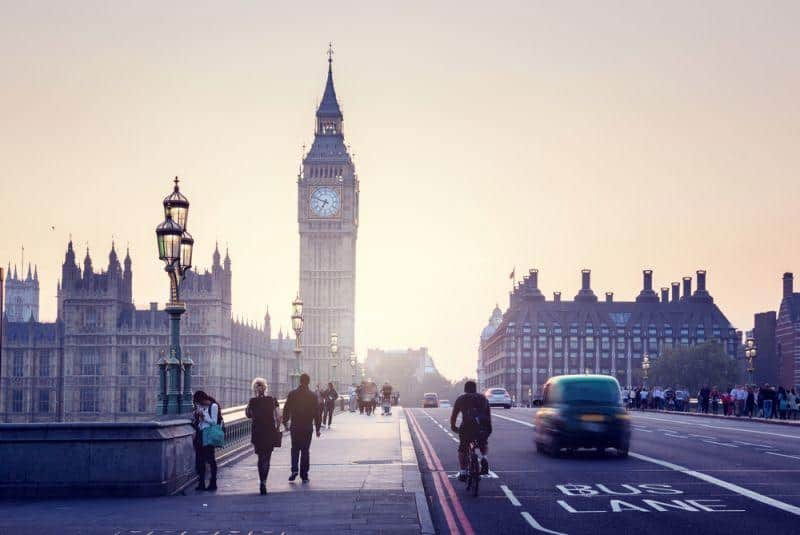 ubitricity testet E-Ladesäule-Lampen in London