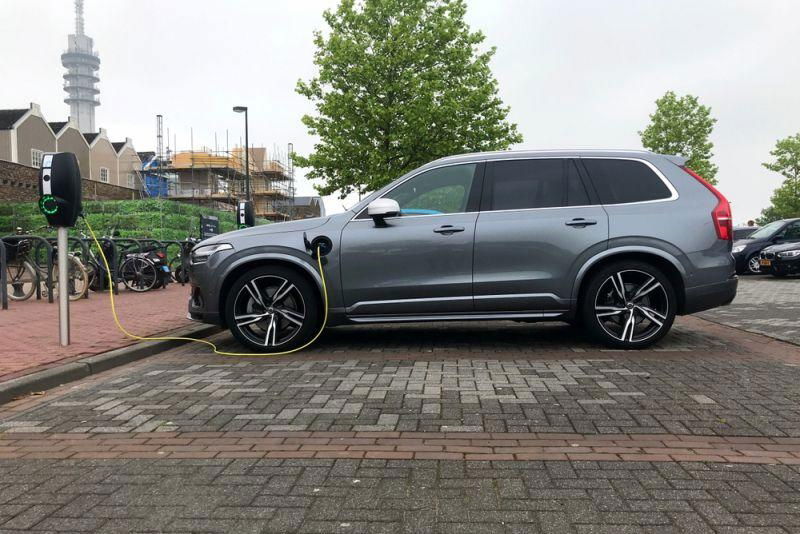 Ab 2025 jeder zweite Volvo elektrifiziert