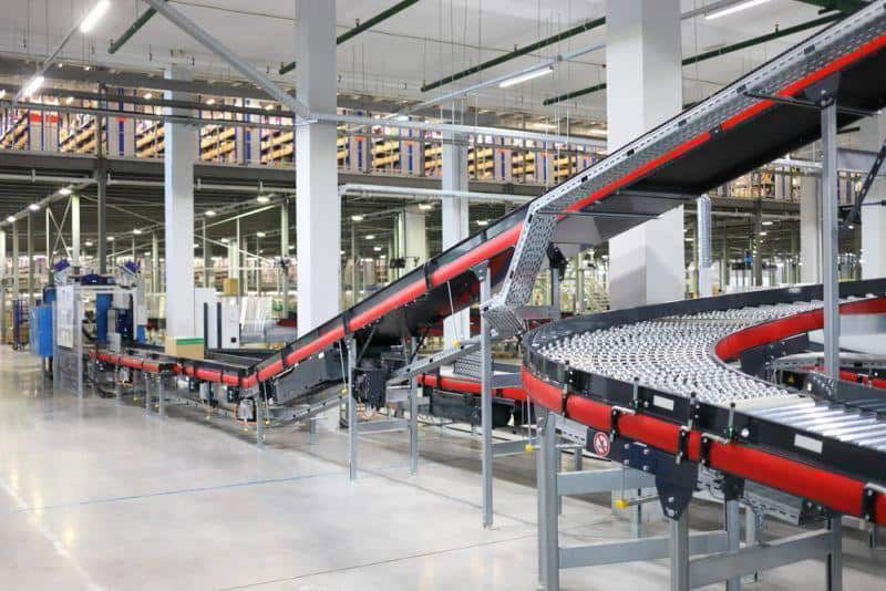 MANZ baut Produktionslinie für Batterieherstellung