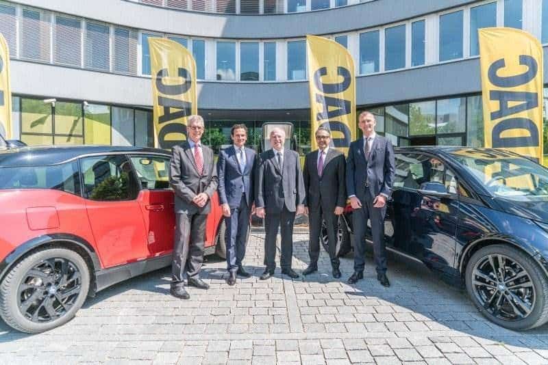 ADAC SE und die BMW Group besiegeln ihre Kooperation