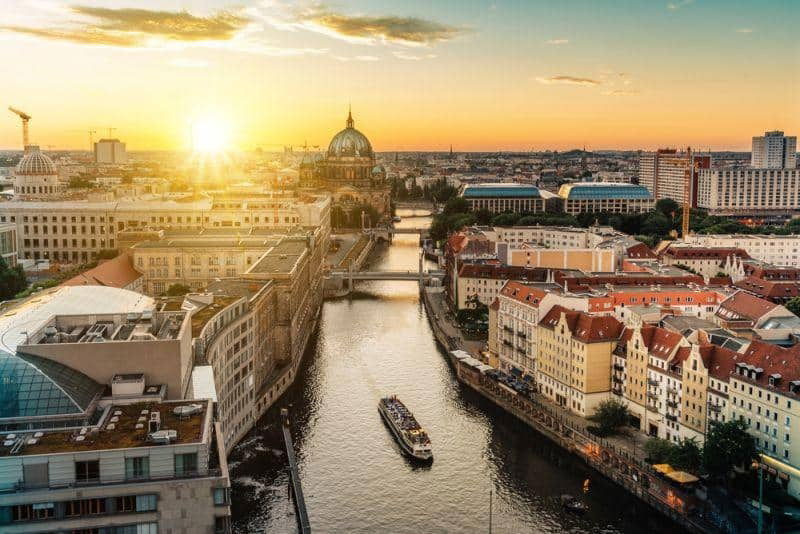 Berlin stock Zuschüsse für E-Autos auf
