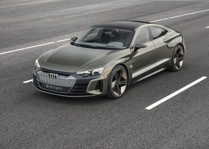 Unverhüllter Audi e-tron GT Concept