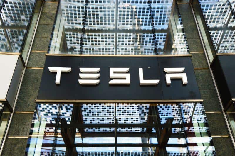 Spielt Tesla mit dem Gedanken ein GM Werk zu kaufen