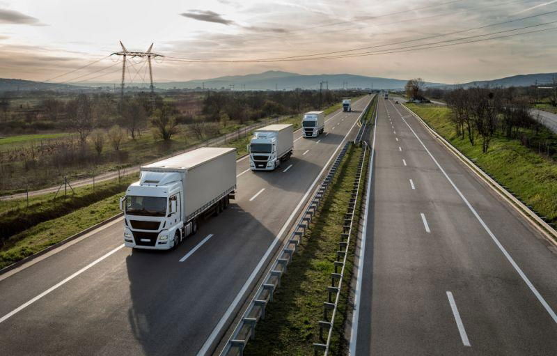 Erste Oberleitungs-LKW in Deutschland unterwegs