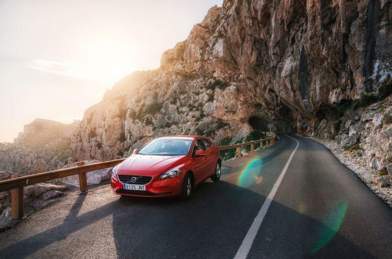 Volvo sieht kein Engpass bei E-Batterien