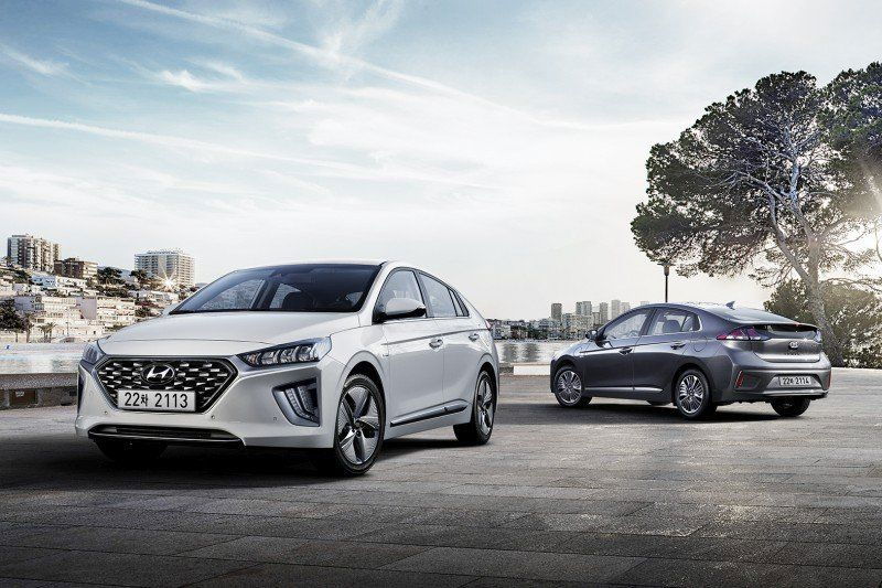 Modellupdate: IONIQ Hybrid und Plug-in-Hybrid