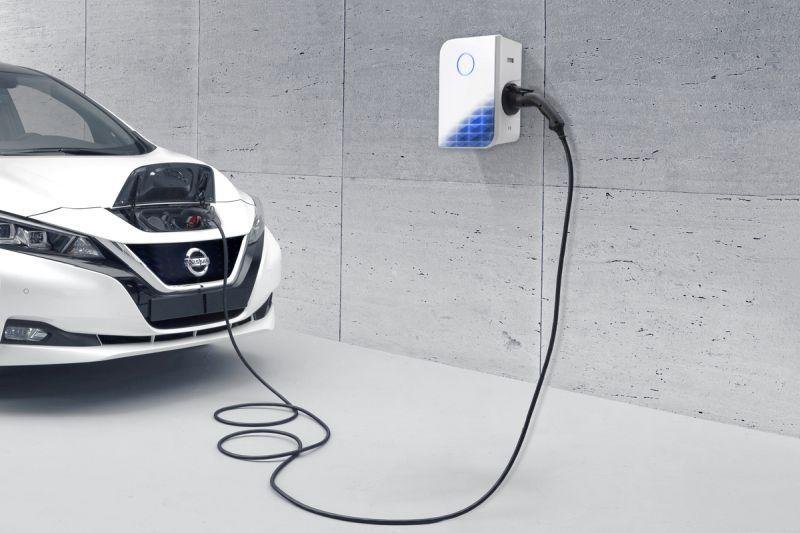 Nissan E.ON Wallbox 22-kW-Ladeleistung, 3 Jahre Garantie im All-in-One-Angebot 1.865 Euro