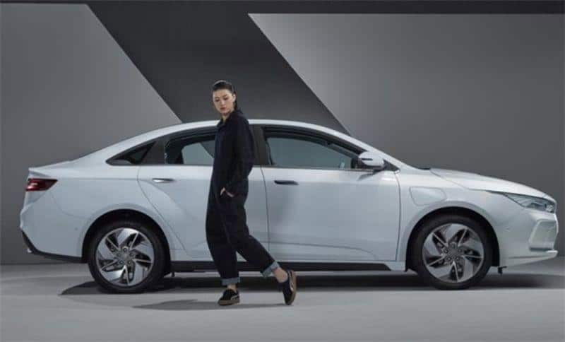 Geely G11 als vollelektrische Limousine
