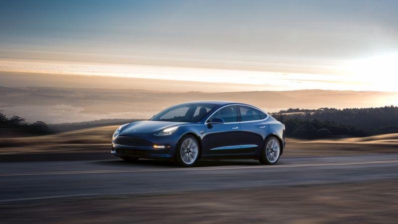 Tesla Model 3 - blau