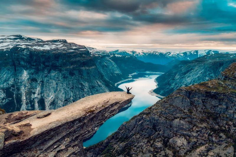 Norwegen macht sich für induktiv ladende E-Taxis stark