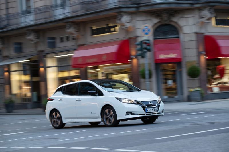 Nissan Leaf - Akku überlebt Fahrzeug