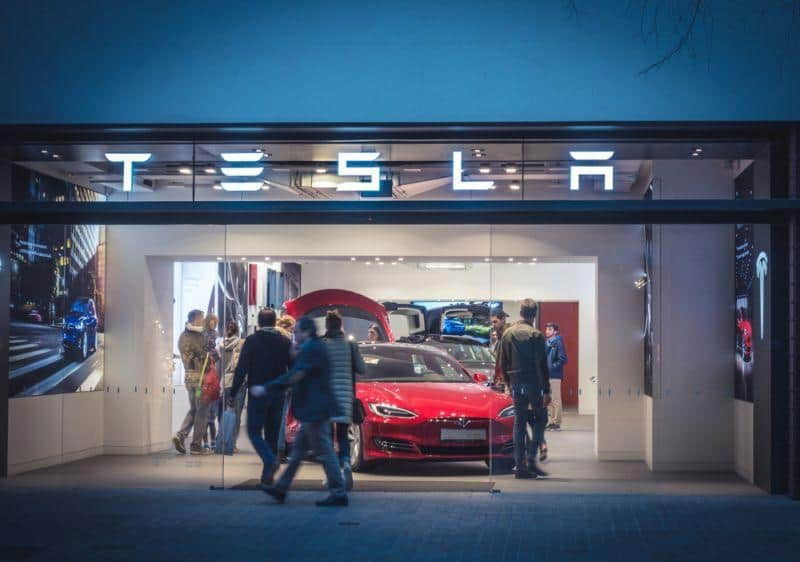 Tesla steuert auf Rekord-Quartal zu