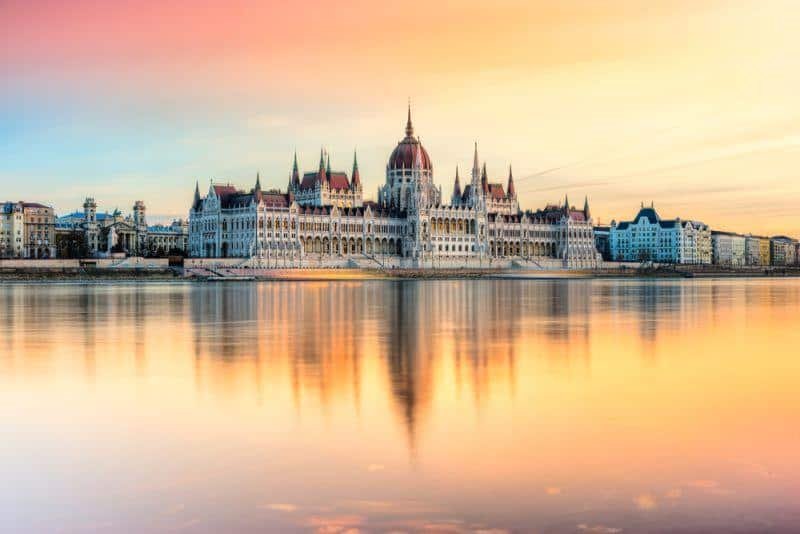 ThyssenKrupp lässt sich mit Fertigung in Ungarn nieder