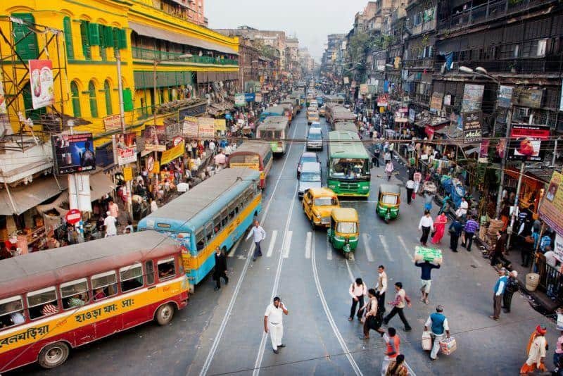 Indische Städte planen mehrere tausende E-Busse anzuschaffen
