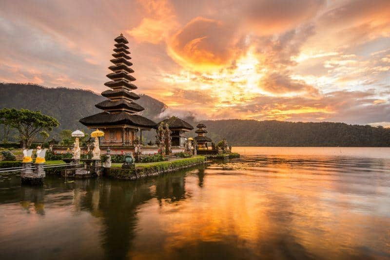 Indonesien bereitet sich auf den Bau von Batterie-Fabriken vor