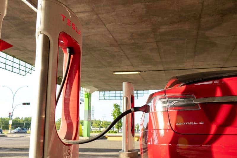 Tesla Model S und Model X mit kostenfreiem Supercharger Zugang