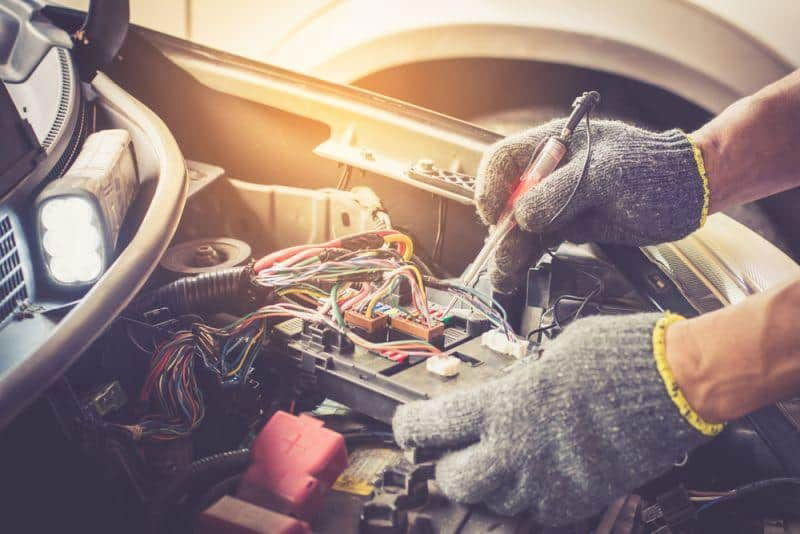 Vom Verbrenner zum E-Auto im Podcast