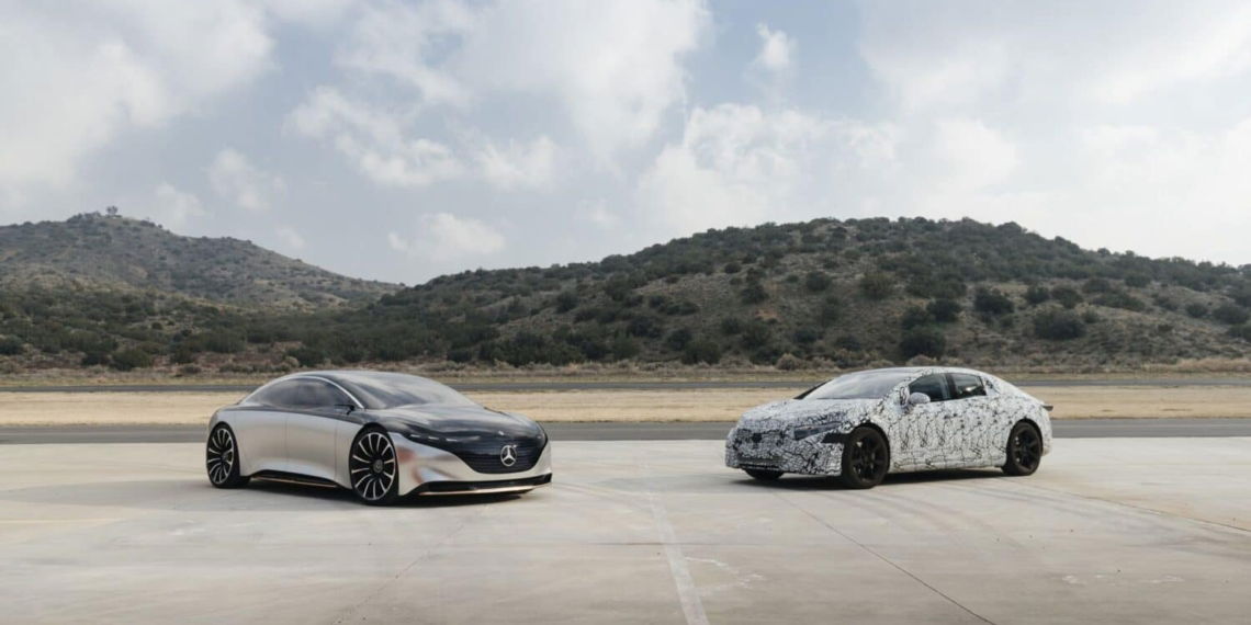 Mercedes-Benz: EQS-Elektrolimousine Concept trifft auf Vorserien-EQS