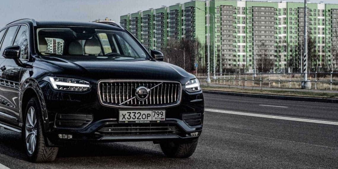 Volvo bereitet sich auf den vollelektrischen XC90 Recharge vor