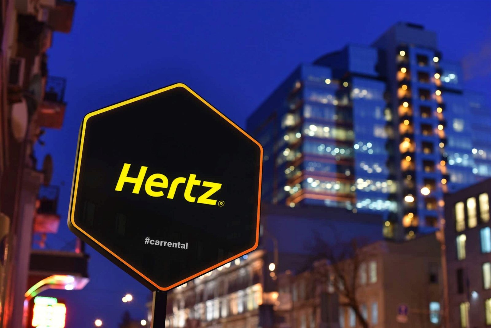 Hertz investiert weiterhin in E-Offensive