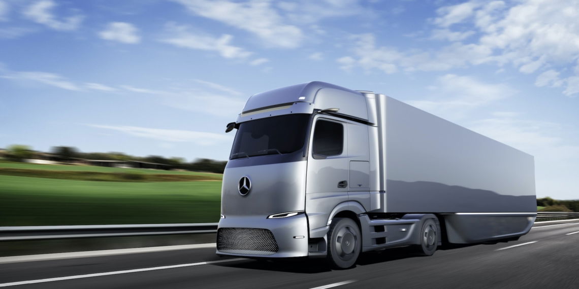 Mercedes-Benz eActros LongHaul
