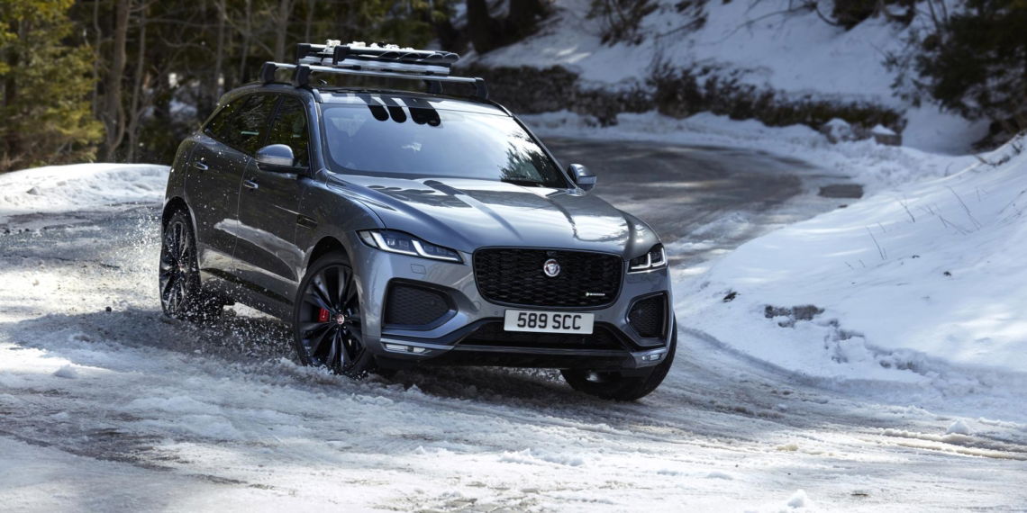 Jaguar F-PACE präsentiert sich mit neuem Design und Plug-In-Hybrid-Antrieb