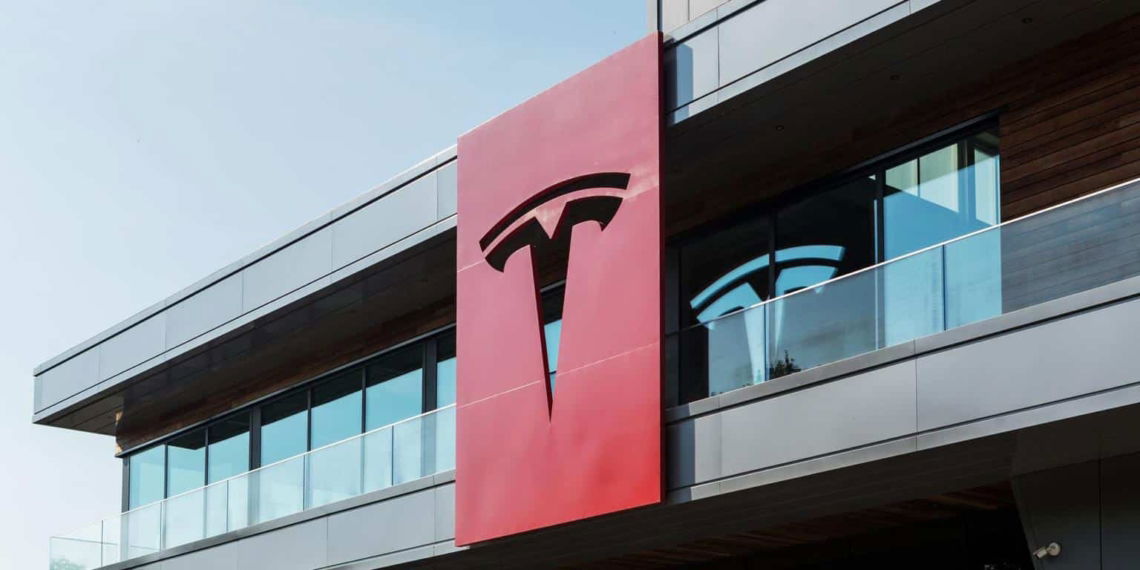 Tesla-Werk Grünheide: Erste Fassaden fertig, neuer Autobahnzubringer geplant