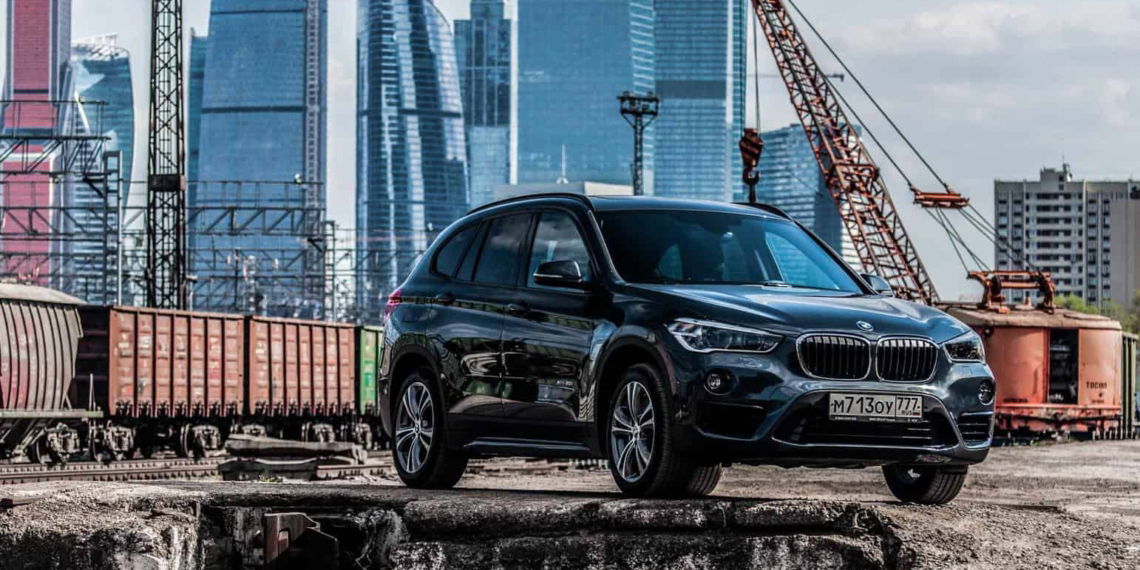 BMWs kleiner E-SUV iX1 soll in verschiedenen Varianten als i3-Nachfolger kommen