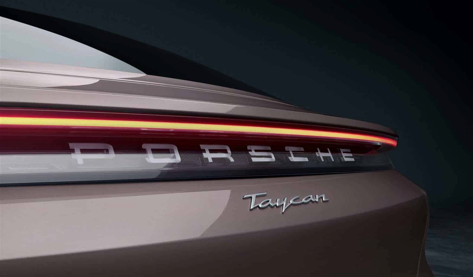 Porsche-Taycan-Elektroauto-Einstiegsvariante-Heck