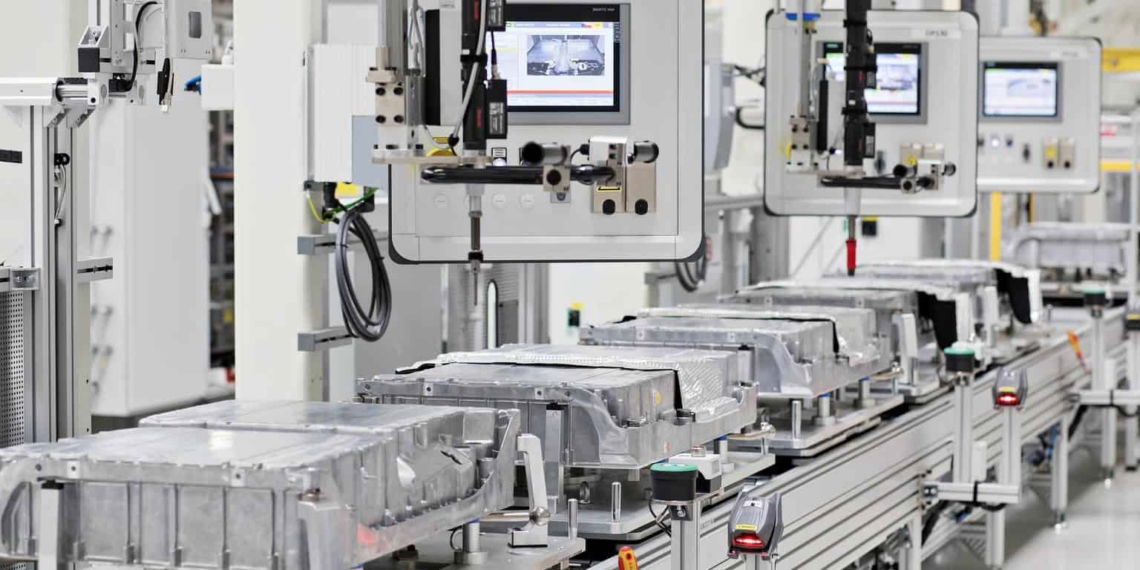ŠKODA produziert 100.000ste Batterie für Modelle mit Plug-in-Hybridantrieb