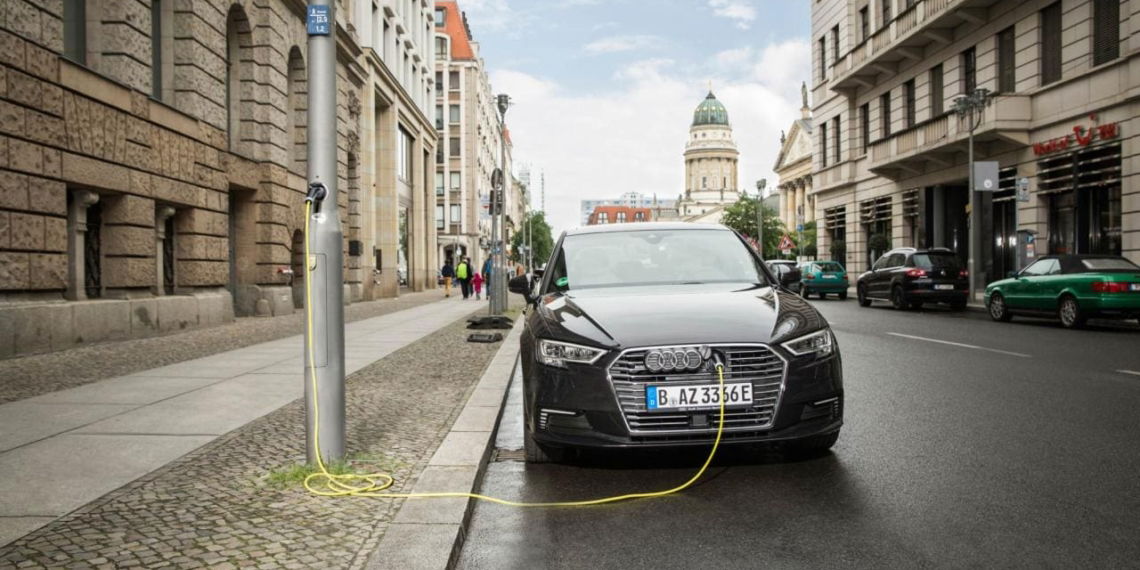 Ubitricity und Ebee starten Produktpartnerschaft fürs Laternenladen