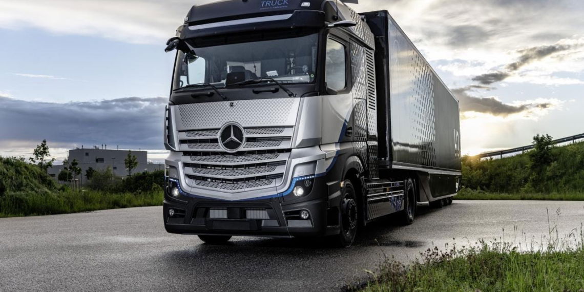 Daimler Truck und Shell machen Druck für Wasserstoff-Lkw