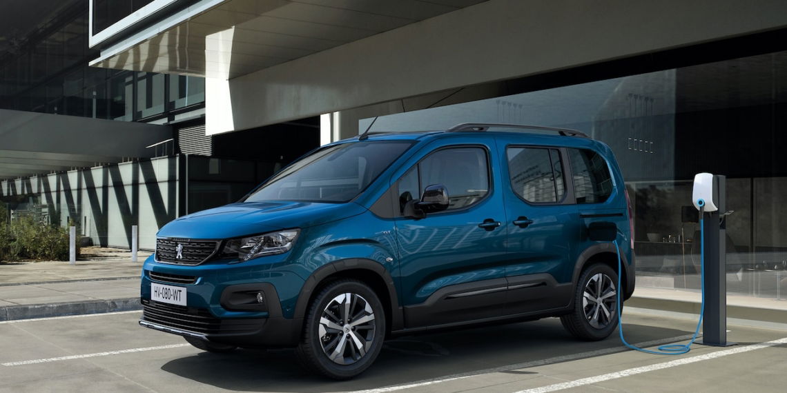 Elektro-Van-Peugeot-e-Rifter