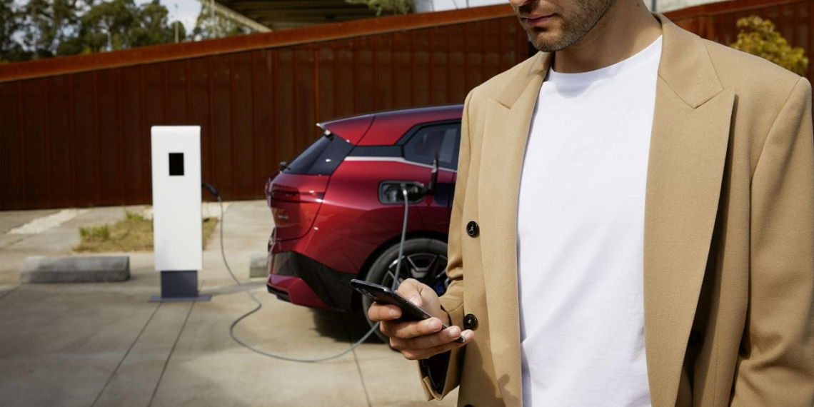 BMW wird in China noch in 2021 360.000 Ladesäulen errichten