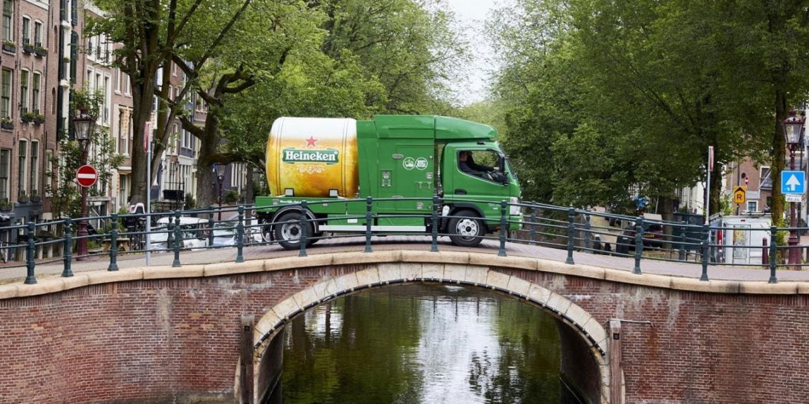 Fuso eCanter rollt bereits in 16 Ländern