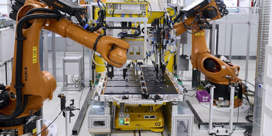 BMW-Produktion-Elektroauto-iX-Batterie