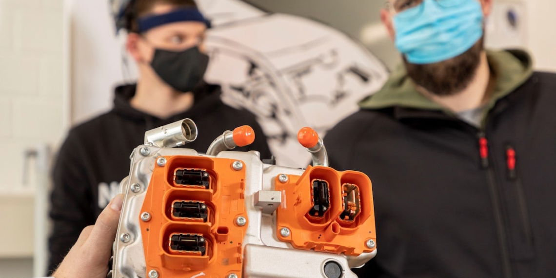 Volvo Hochvolt-Training „Fit for Electric“