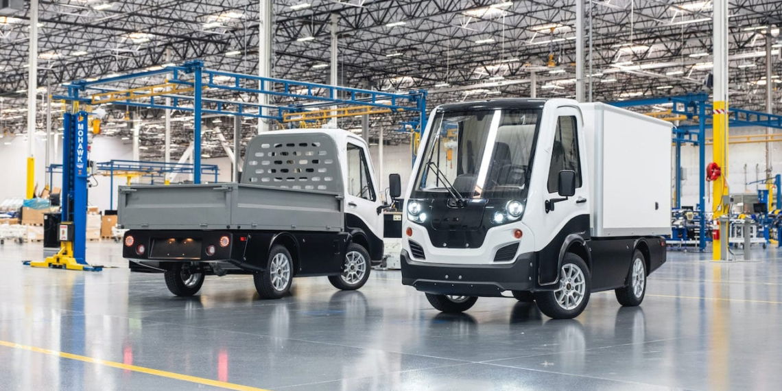 Karma-Ayro-Elektrotransporter-Koffer-Pick-up