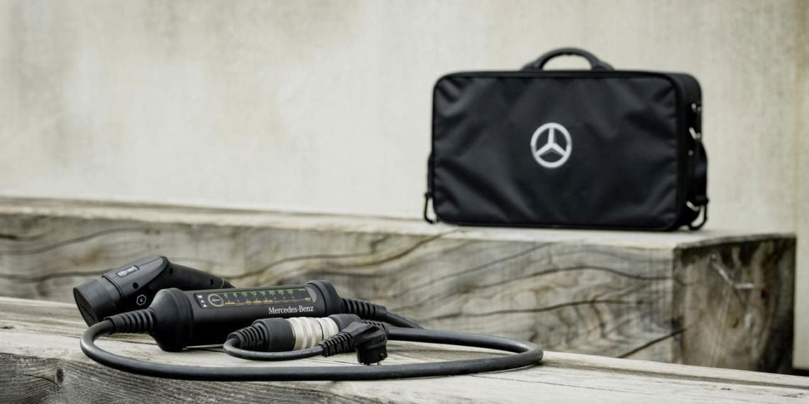 Mercedes-Lade-Set: Damit es nicht am Stecker scheitert