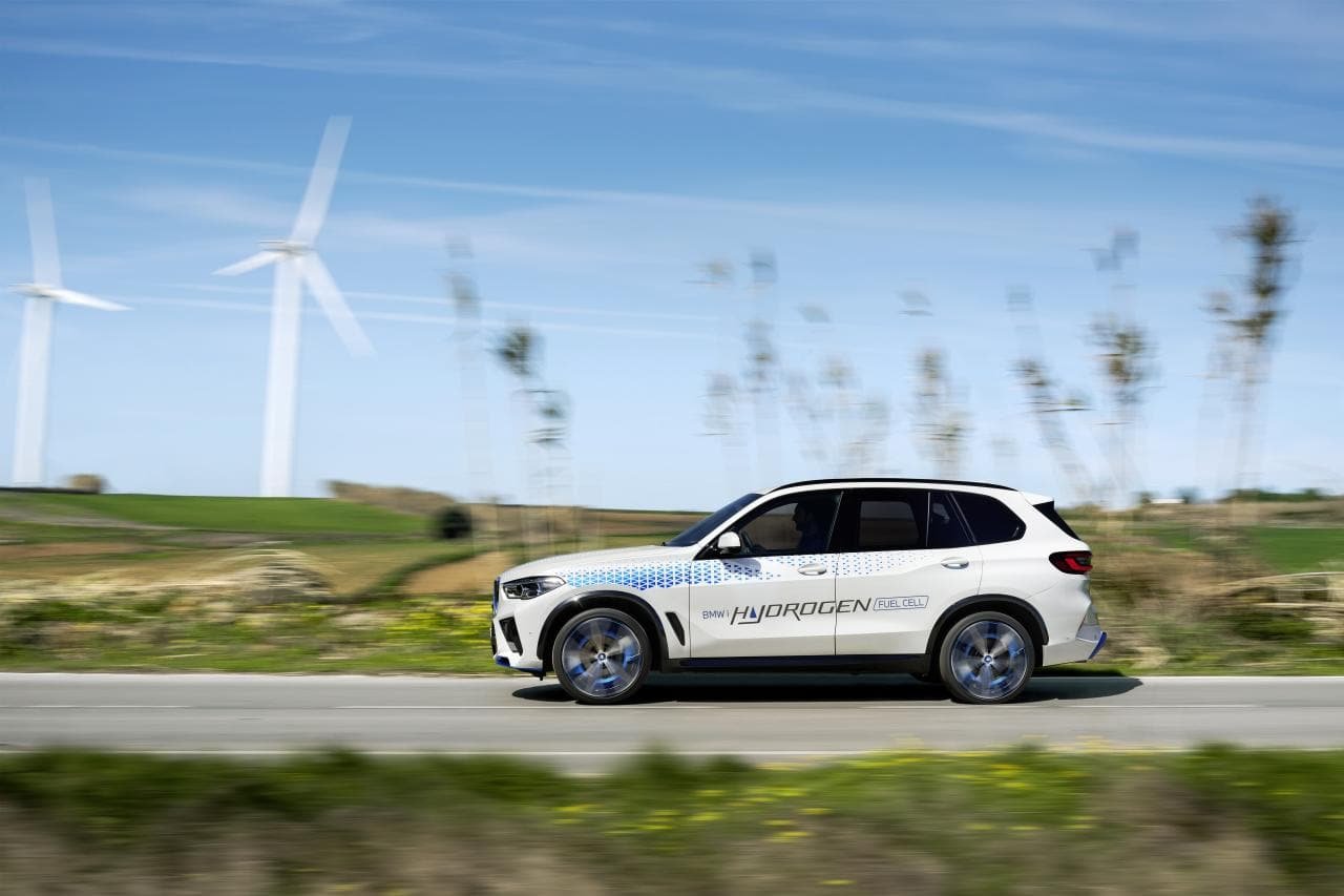 IAA: BMW zeigt Wasserstoff-Auto iX5 Hydrogen