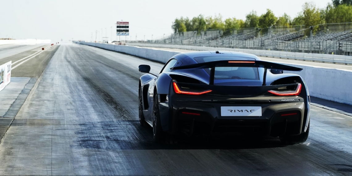 Rimac-Nevera-Elektroauto-Drag-Strip
