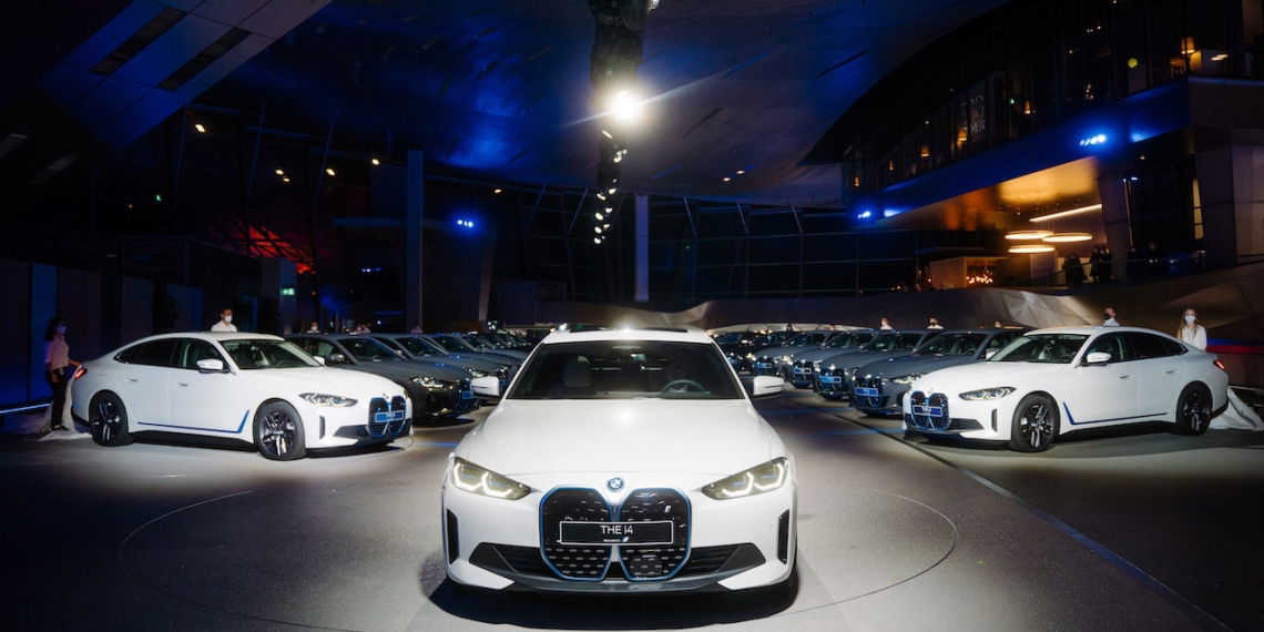BMW-Elektroauto-i4-Auslieferung