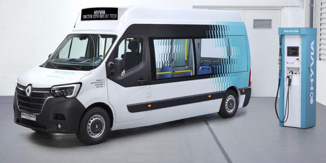 Renault-Master-Wasserstoff-Citybus-Hyvia-Tankstelle