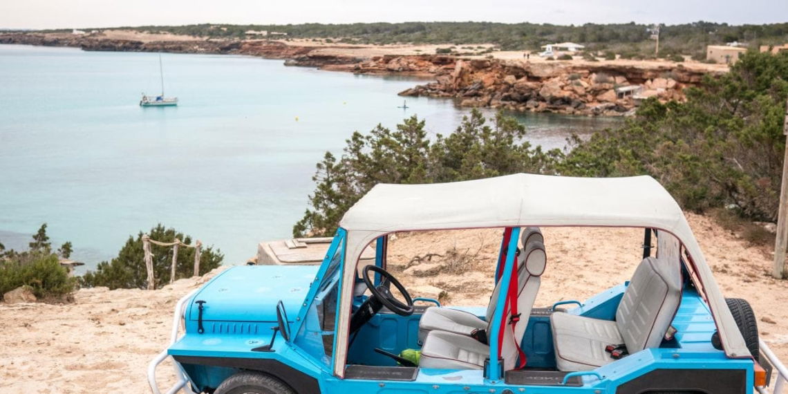 Britische Kultautomarke Moke künftig nur elektrisch unterwegs