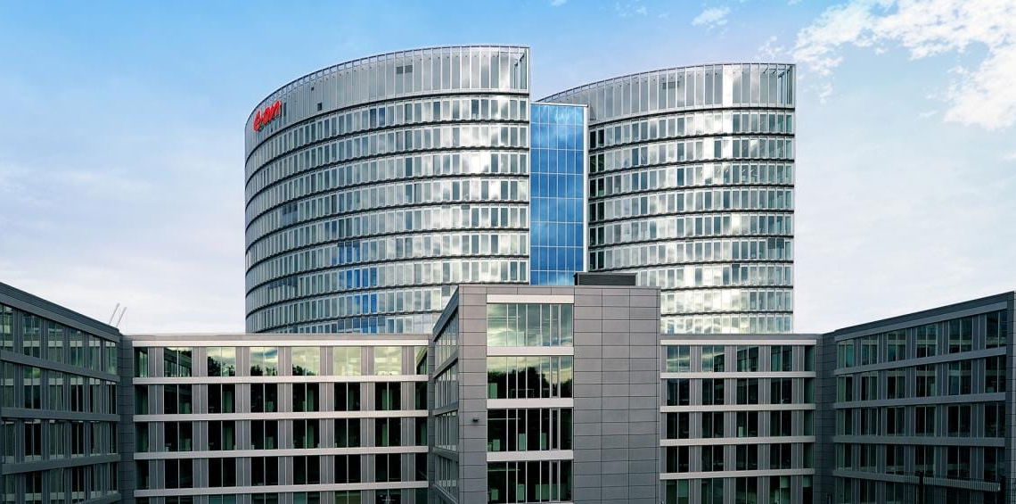 E.ON Chef Thon baut Energiekonzern um