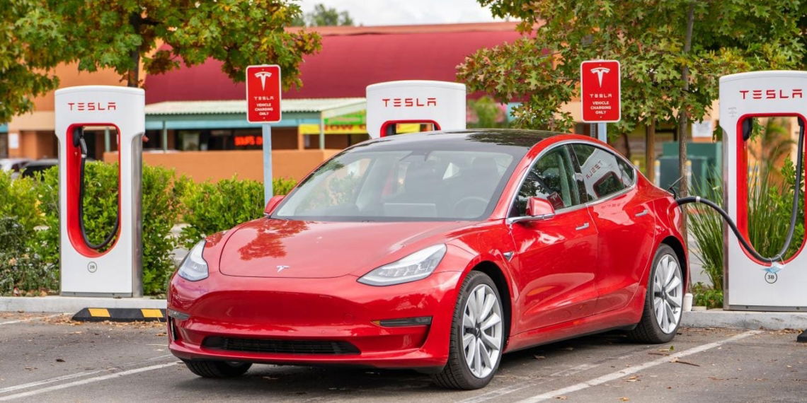 IG Metall: Tesla steht unter Beobachtung
